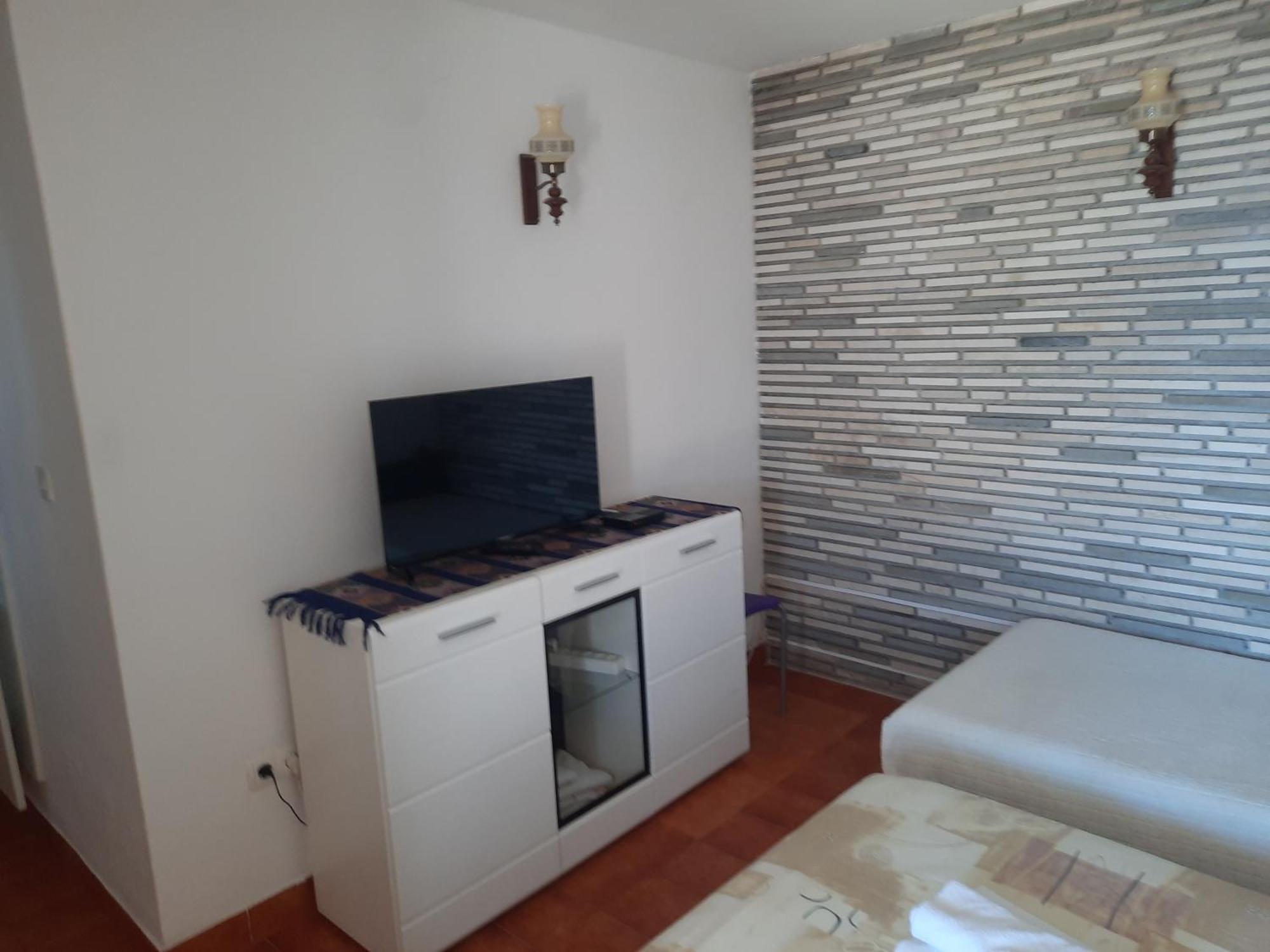 Apartments Polic 普利莫顿 外观 照片